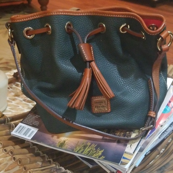 Dooney & Bourke Handbags - Dooney and Burke purse